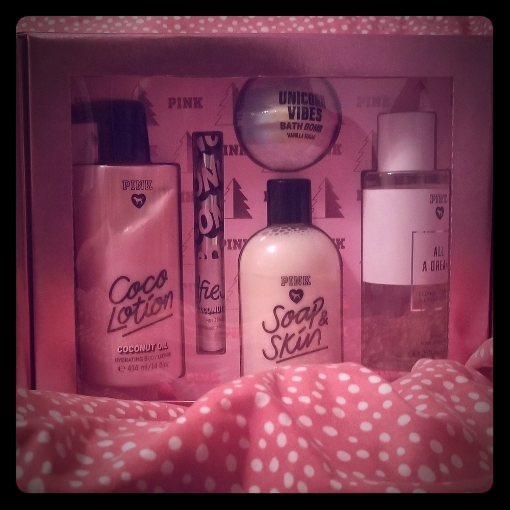 Victoria's Secret Beauty Box